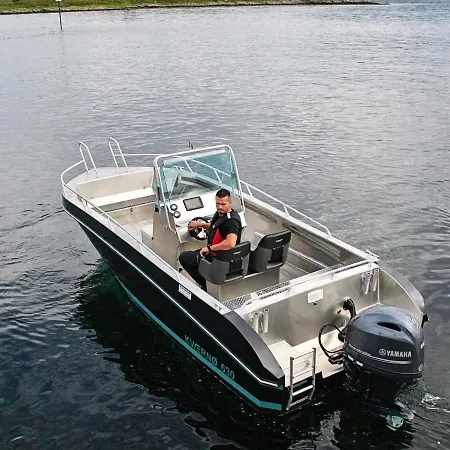 6 Person In * Aukra